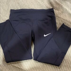 Women’s Nike Active Dri-FIT Leggings with White Swoosh. Great Condition XS
